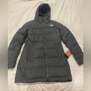 Women’s North Face Parka jacket. New with tags.